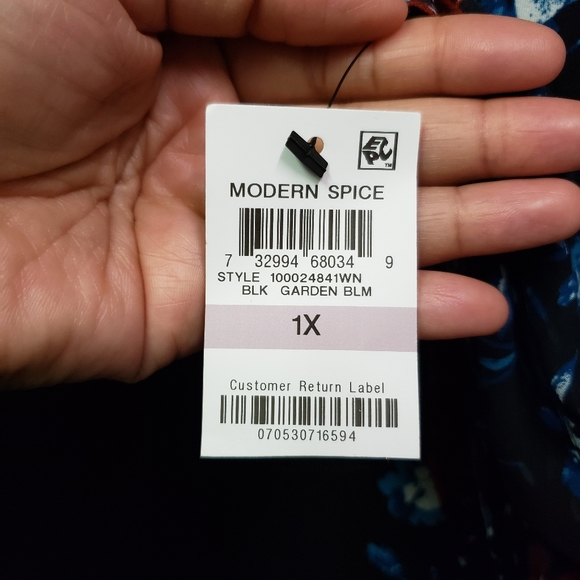 Alfani Plus size floral print top - Picture 7 of 8